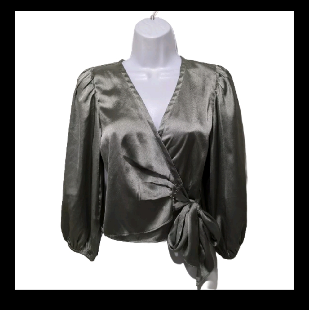 Abercrombie & Fitch Satin Faux Wrap Blouse Top XS Green Long Sleeve